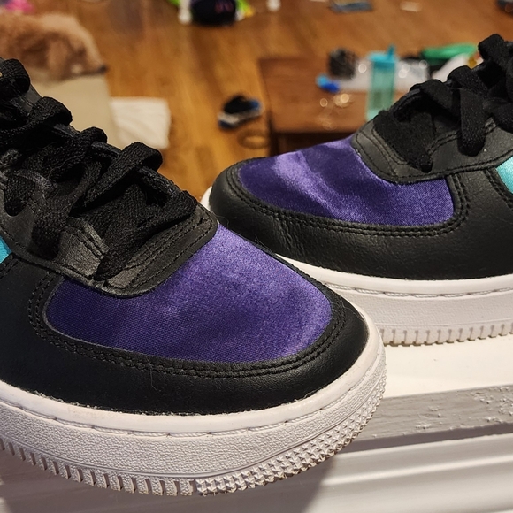 Nike Air Force 1 Low LV8 - Picture 4 of 6